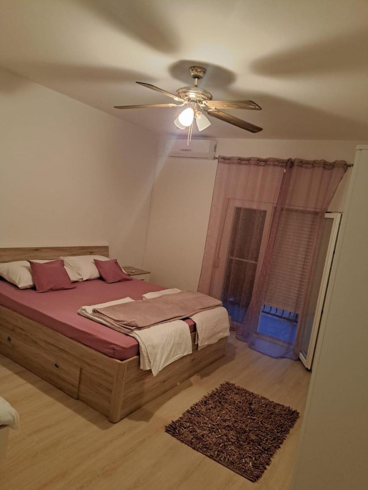 Apartments By The Sea Turanj, Biograd - 364 ภายนอก รูปภาพ